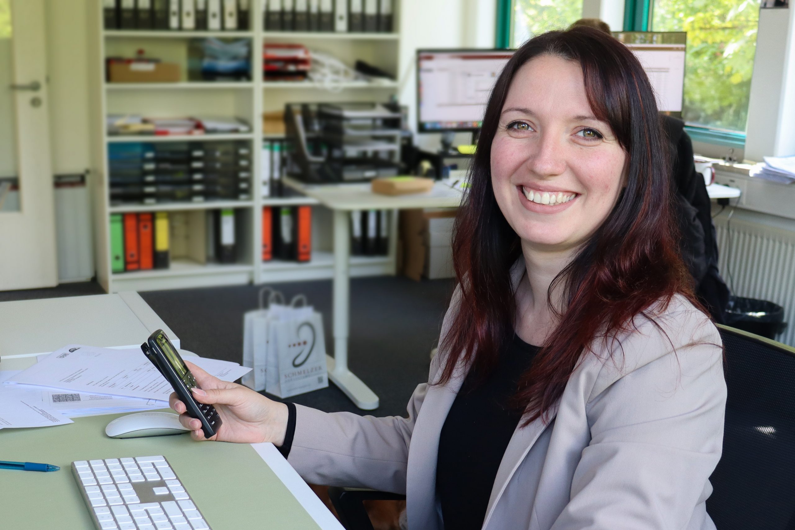 Büromanagerin im Büro
